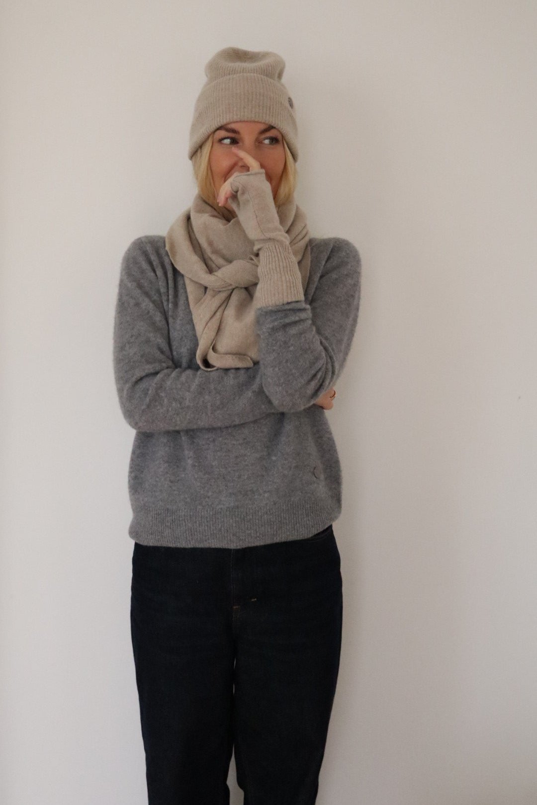 Triangle Cashmere halstørklæde - Sand Mel